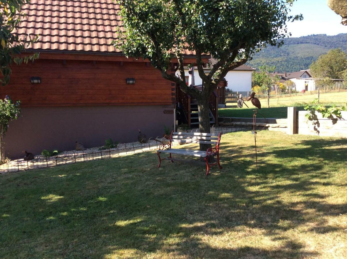 Colline Et Lou Chalet